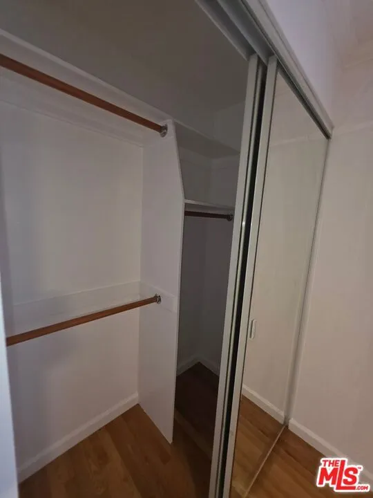 305 Broadway Street #11 Los Angeles, CA 90291