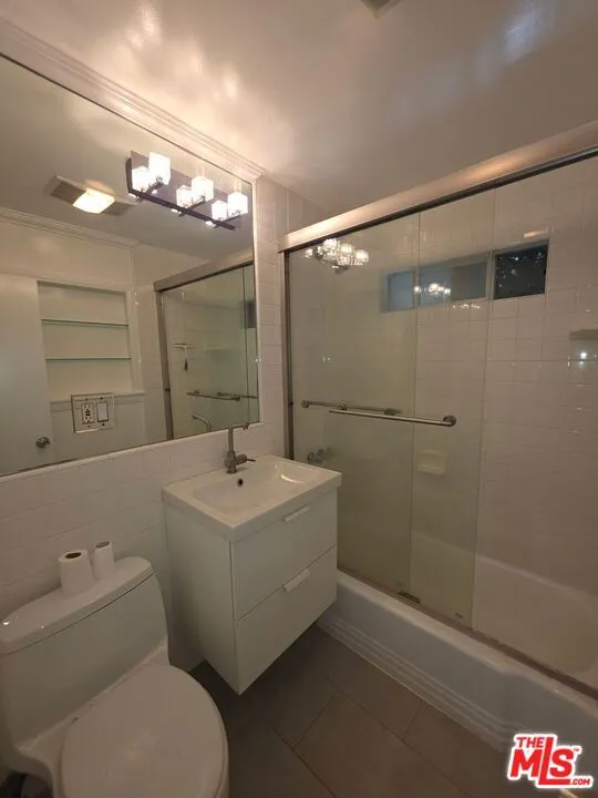 305 Broadway Street #11 Los Angeles, CA 90291