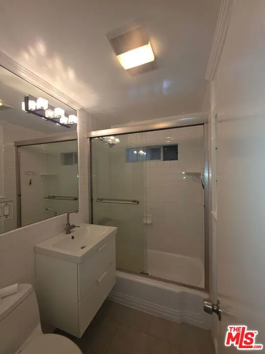 305 Broadway Street #11 Los Angeles, CA 90291