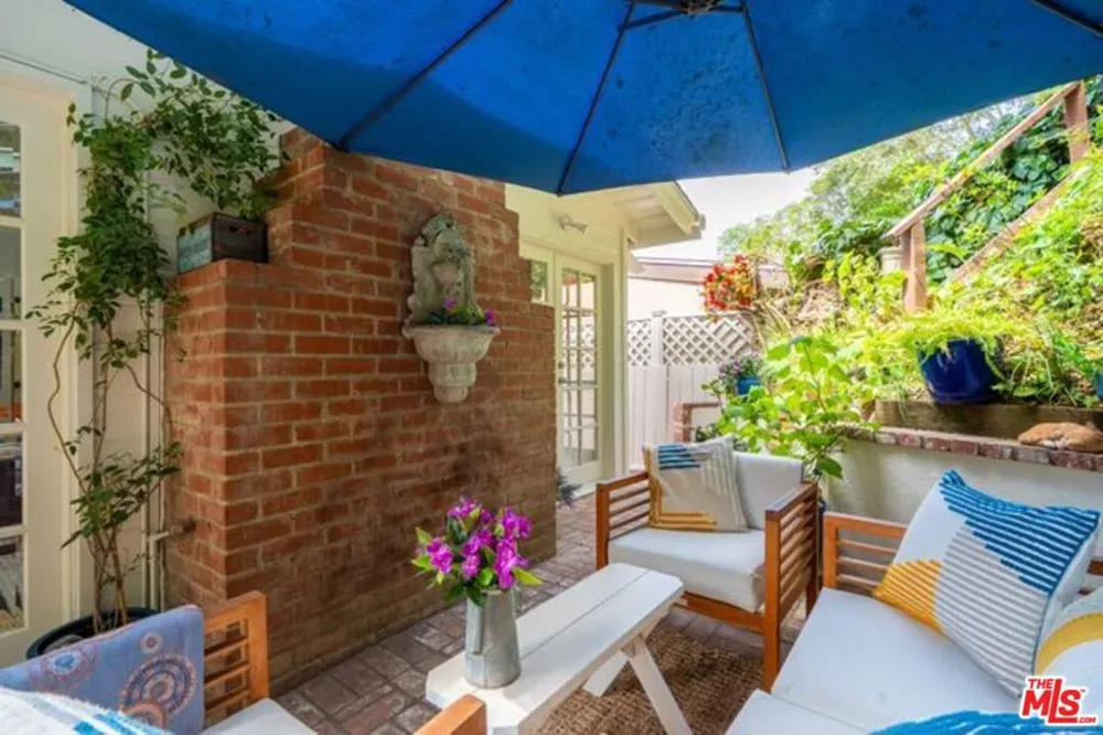 8936 Wonderland Avenue Los Angeles, CA 90046