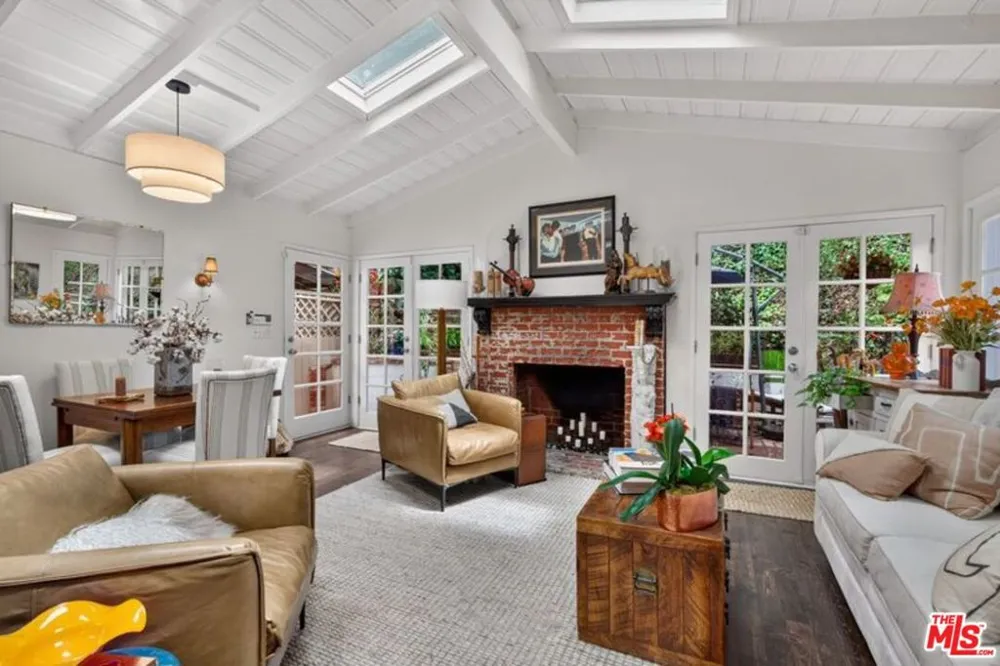 8936 Wonderland Avenue Los Angeles, CA 90046