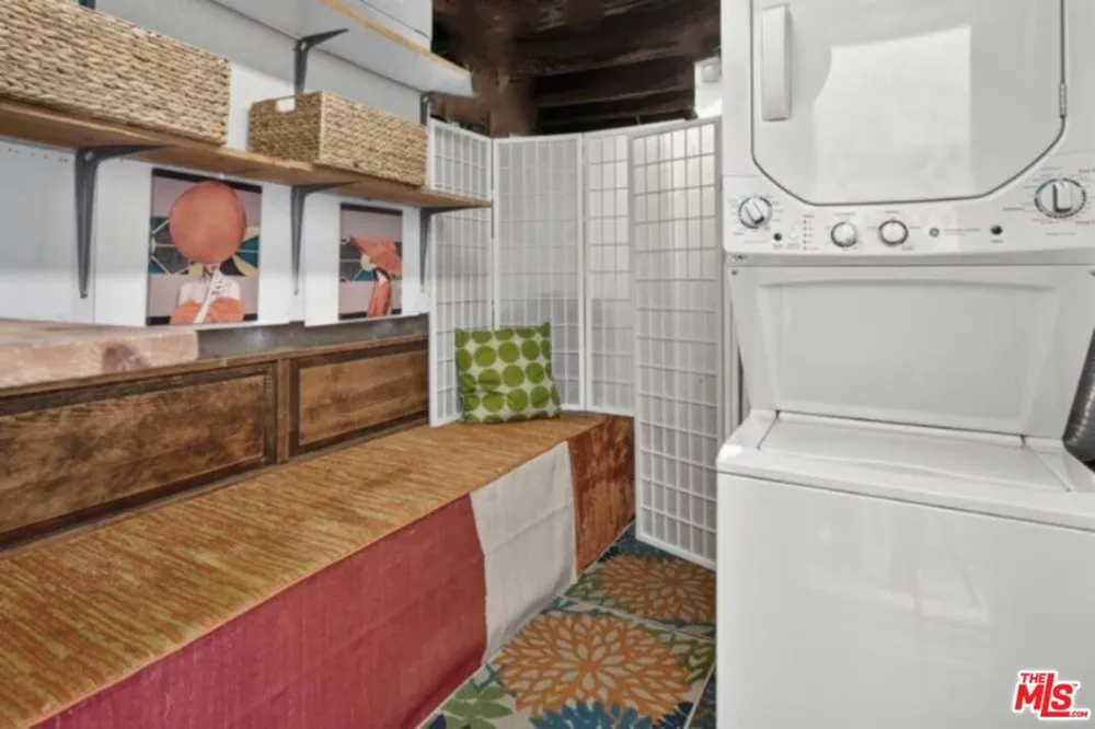 8936 Wonderland Avenue Los Angeles, CA 90046