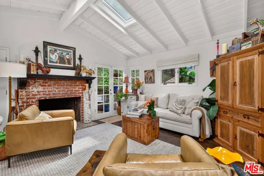 8936 Wonderland Avenue Los Angeles, CA 90046