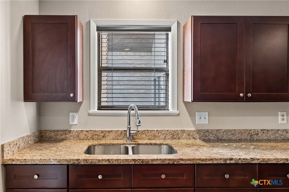 1107 Fairlane Drive Ganado, TX 77962