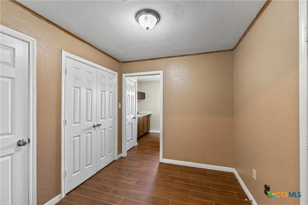 1107 Fairlane Drive Ganado, TX 77962