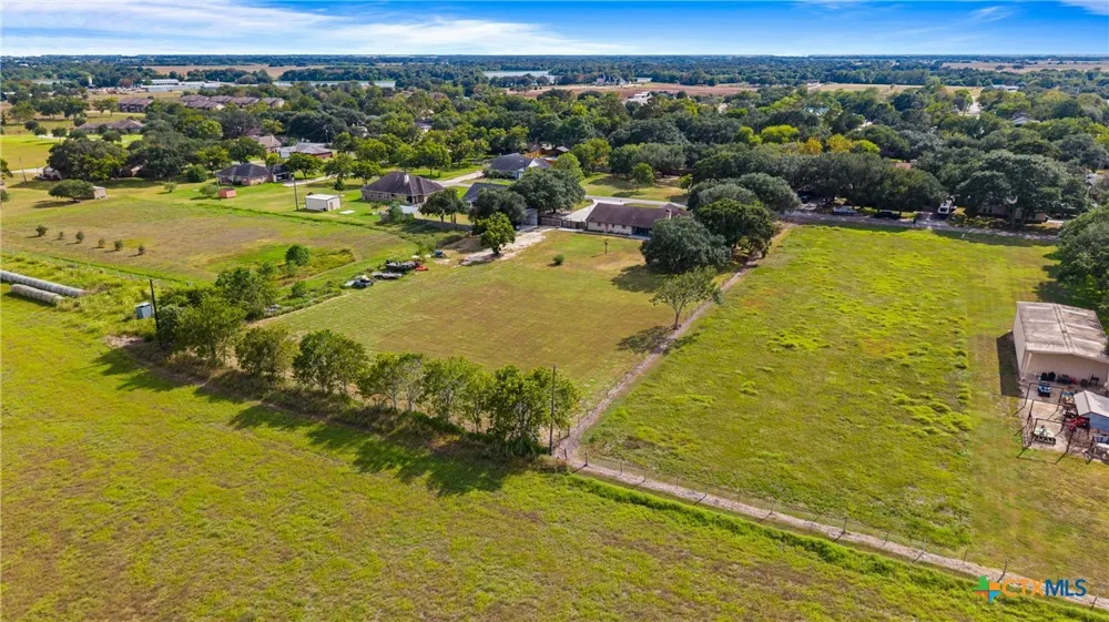 1107 Fairlane Drive Ganado, TX 77962