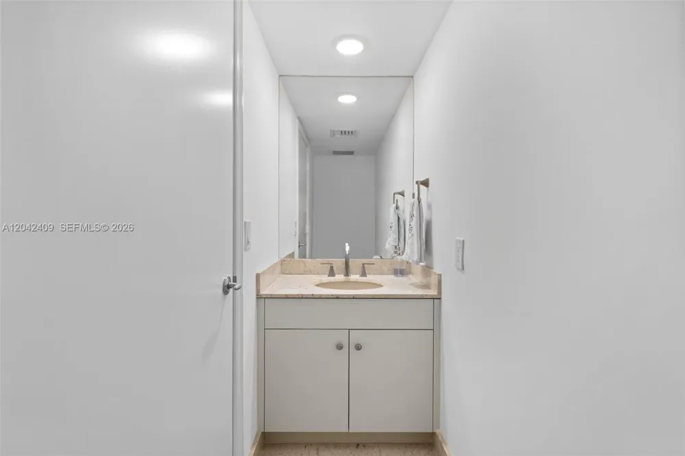 1500 S Ocean Blvd #804 Boca Raton, FL 33432