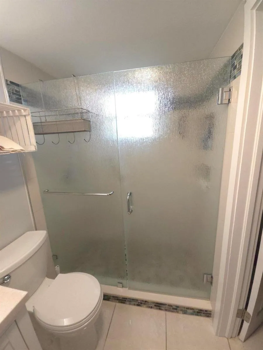 105 OXFORD 100 West Palm Beach, FL 33417