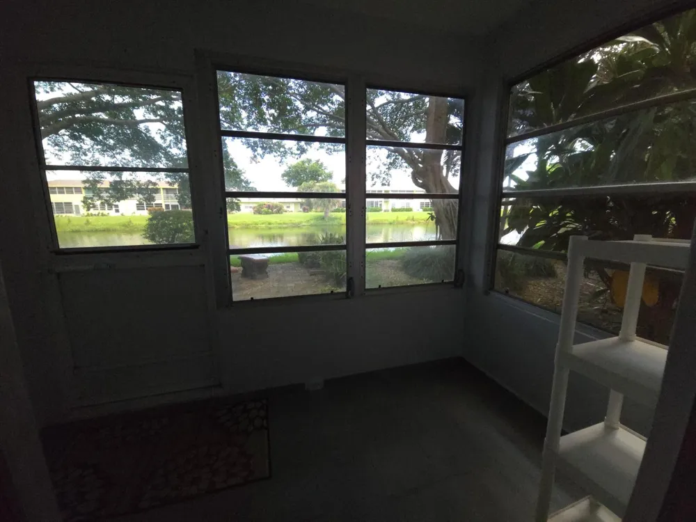 105 OXFORD 100 West Palm Beach, FL 33417