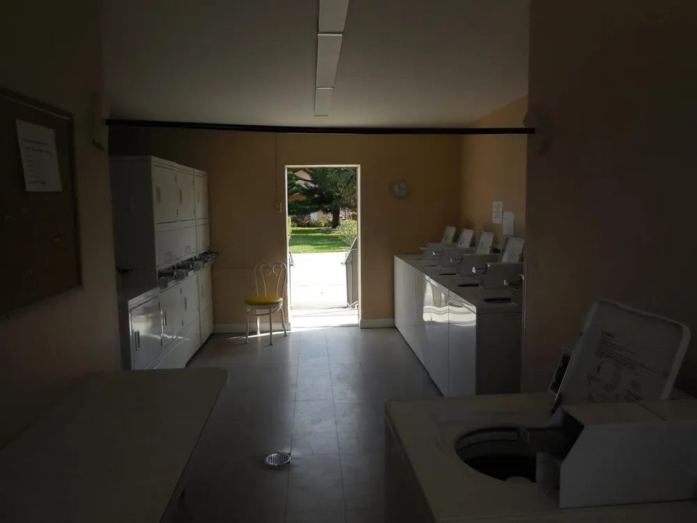 105 OXFORD 100 West Palm Beach, FL 33417