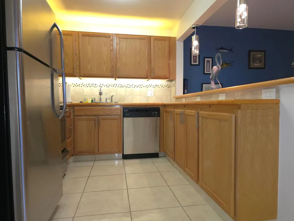 105 OXFORD 100 West Palm Beach, FL 33417