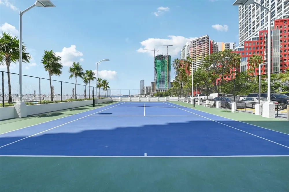 200 SE 15th Rd #9I Miami, FL 33129