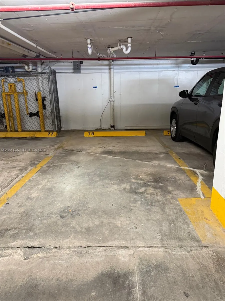 200 SE 15th Rd #9I Miami, FL 33129