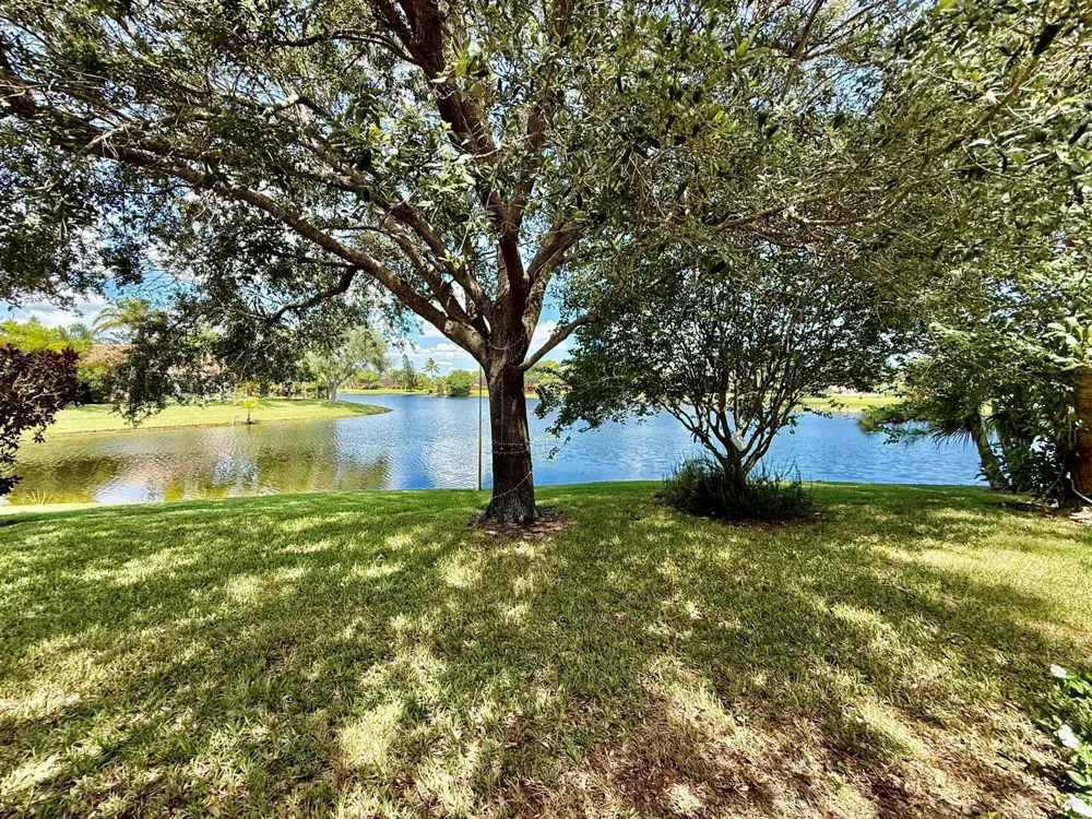 6008 SE Walkers Cay Court Stuart, FL 34997
