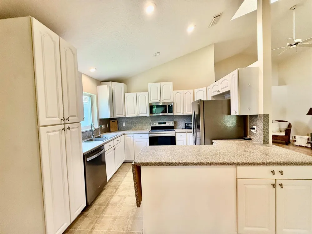 6008 SE Walkers Cay Court Stuart, FL 34997