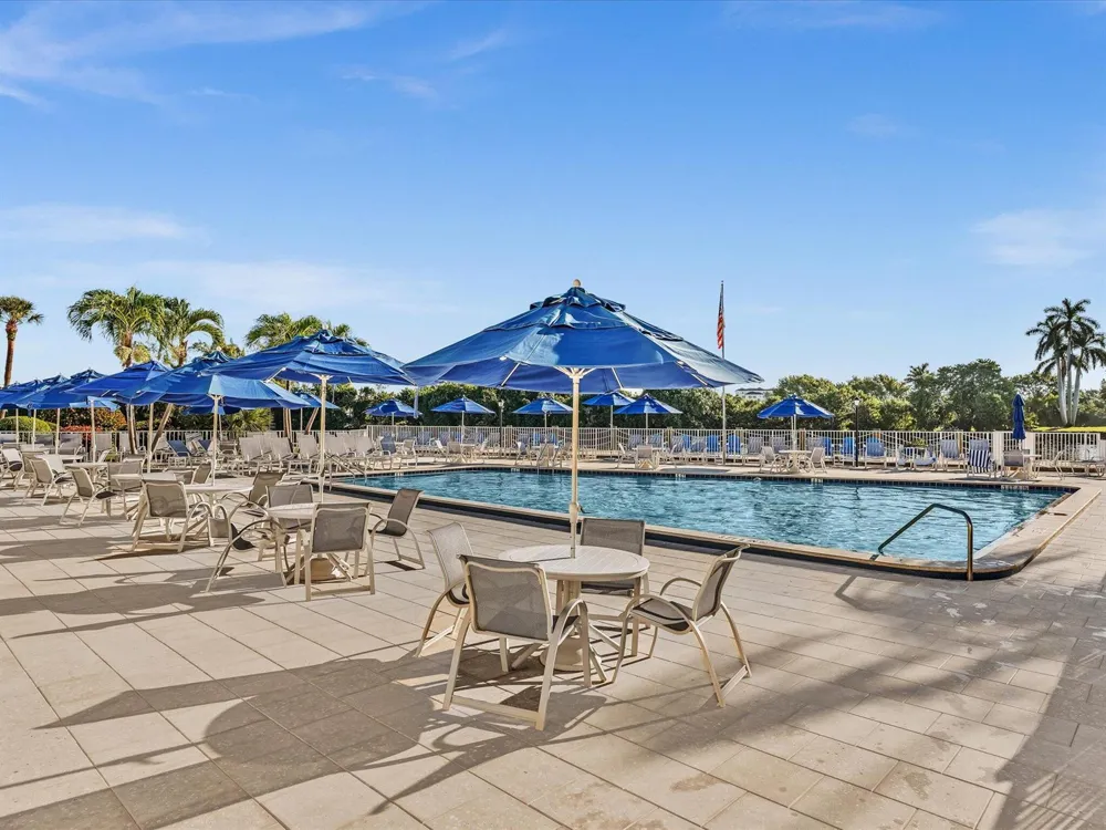 34 Colonial Club Drive #202 Boynton Beach, FL 33435