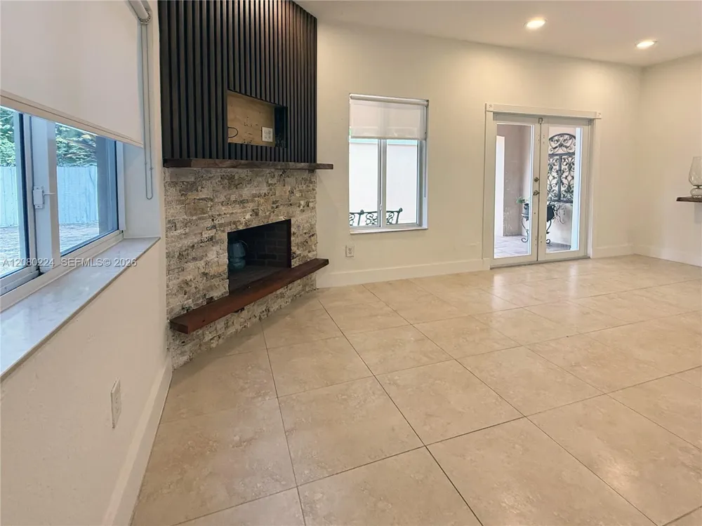 738 NE 83rd Ter Miami, FL 33138
