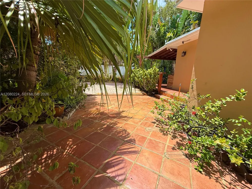 738 NE 83rd Ter Miami, FL 33138