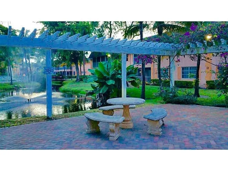 760 SE 2nd Avenue Deerfield Beach, FL 33441