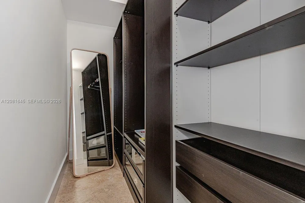 2301 Collins Ave #1515 Miami Beach, FL 33139