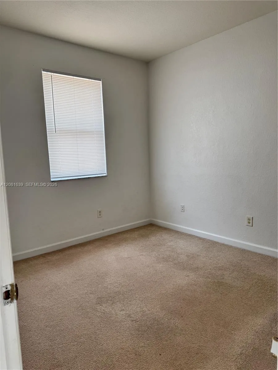 10242 NW 7th St #204 Miami, FL 33172