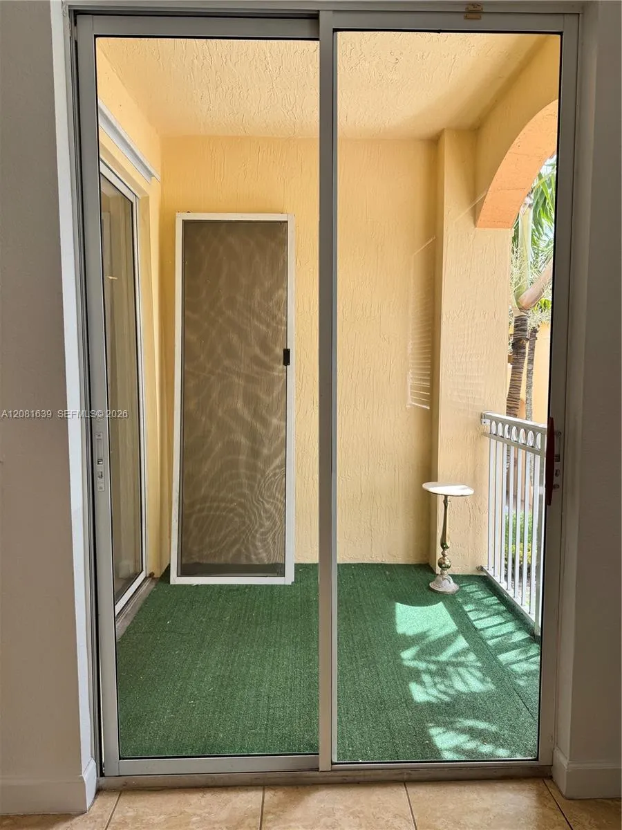 10242 NW 7th St #204 Miami, FL 33172