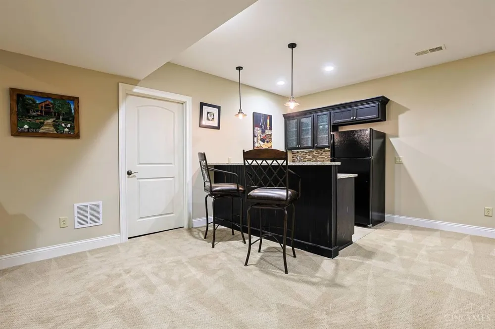 9808 Orchard Trail Montgomery, OH 45242