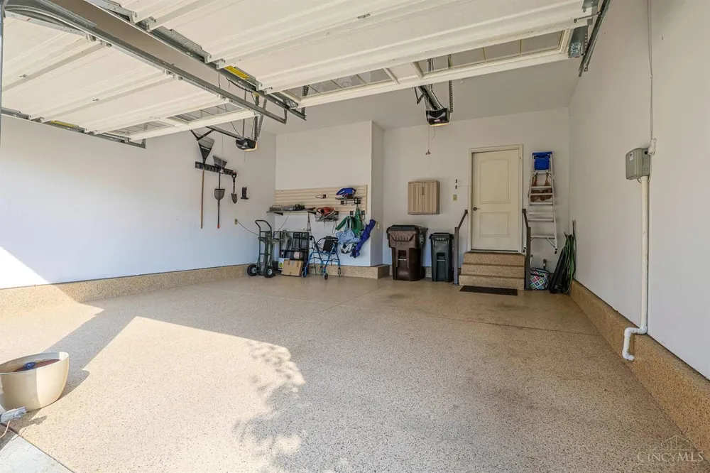 9808 Orchard Trail Montgomery, OH 45242