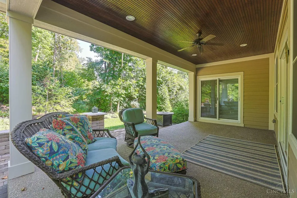 9808 Orchard Trail Montgomery, OH 45242