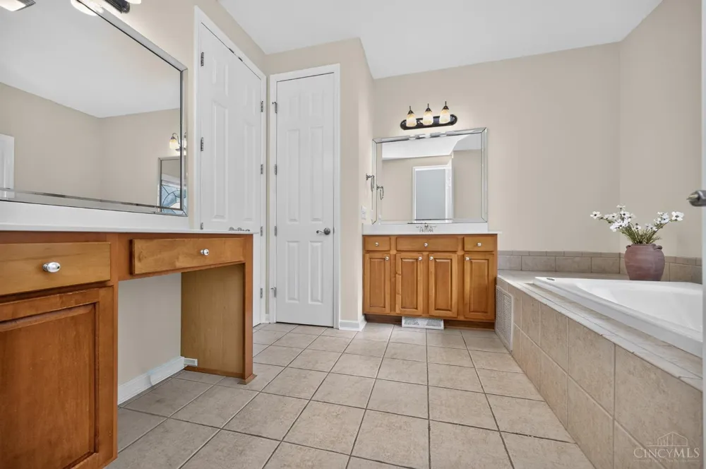 9617 Stonemasters Drive Symmes, OH 45140