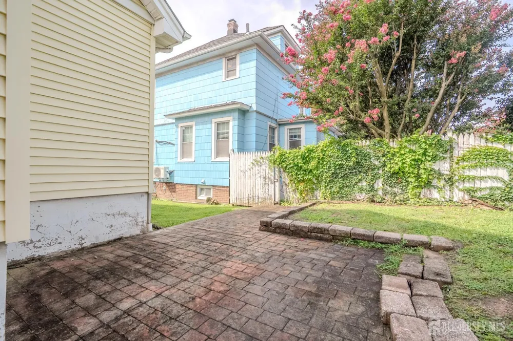 88 Coley Street Woodbridge Proper, NJ 07095
