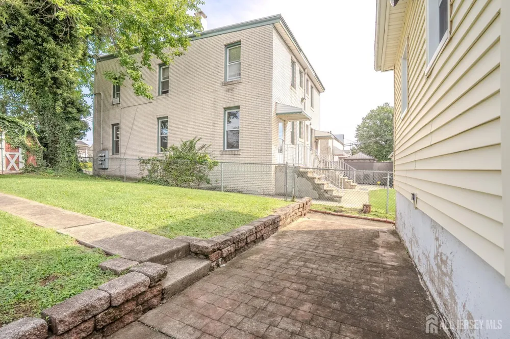 88 Coley Street Woodbridge Proper, NJ 07095