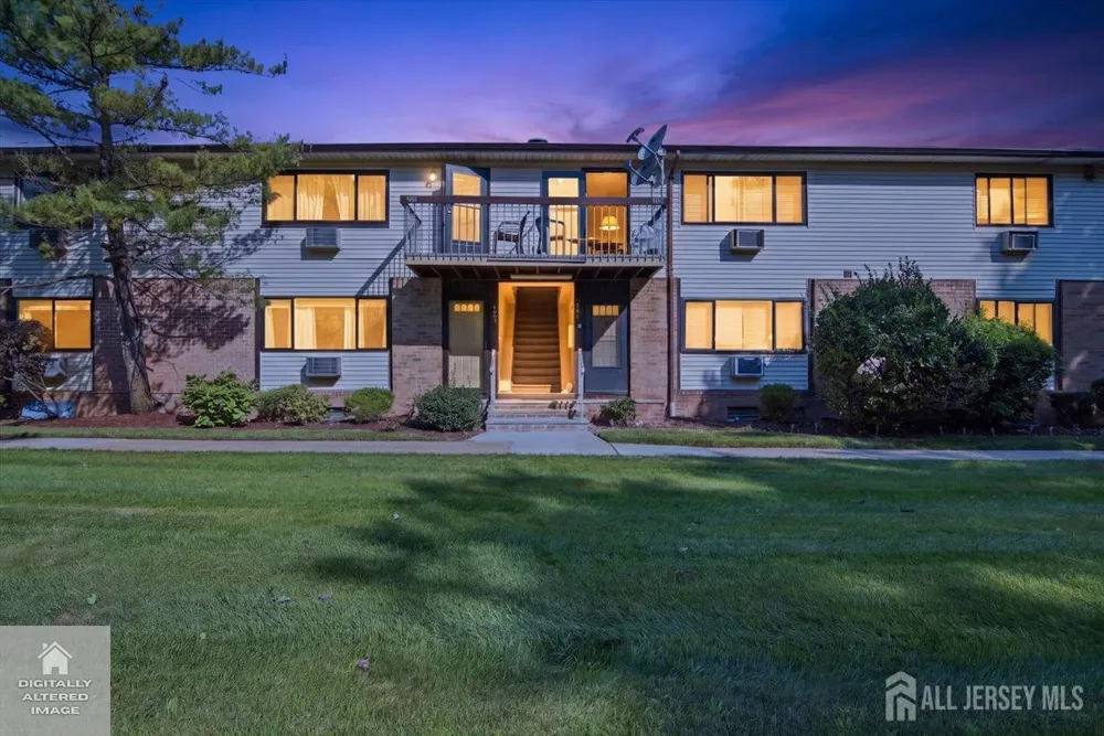 903 Cricket Lane Woodbridge Proper, NJ 07095