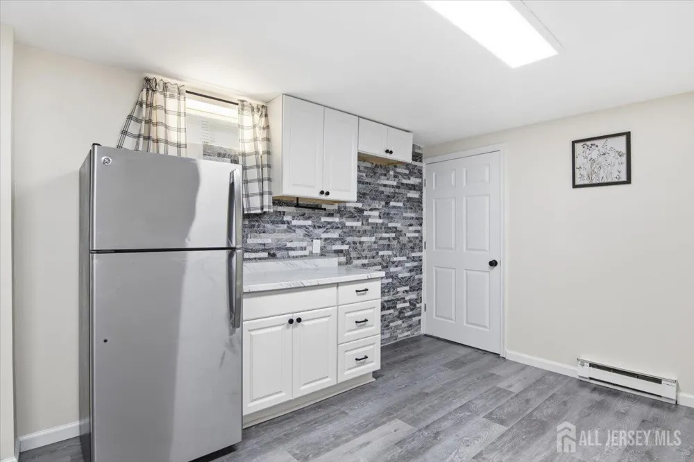 903 Cricket Lane Woodbridge Proper, NJ 07095