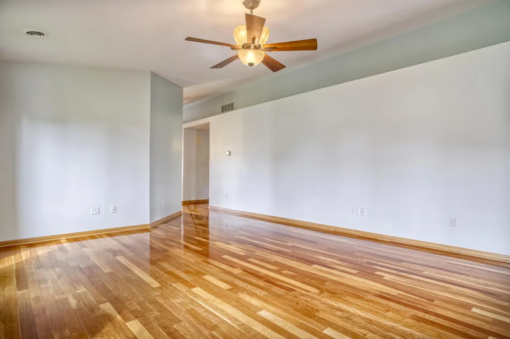 9881 Hart Street St. John, IN 46373