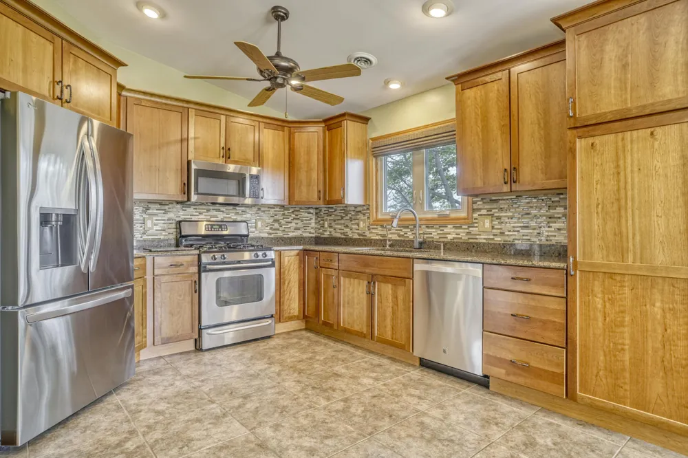 9881 Hart Street St. John, IN 46373