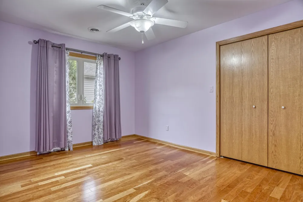 9881 Hart Street St. John, IN 46373