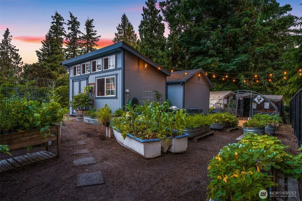 15011 W Lake Goodwin Road Stanwood, WA 98292