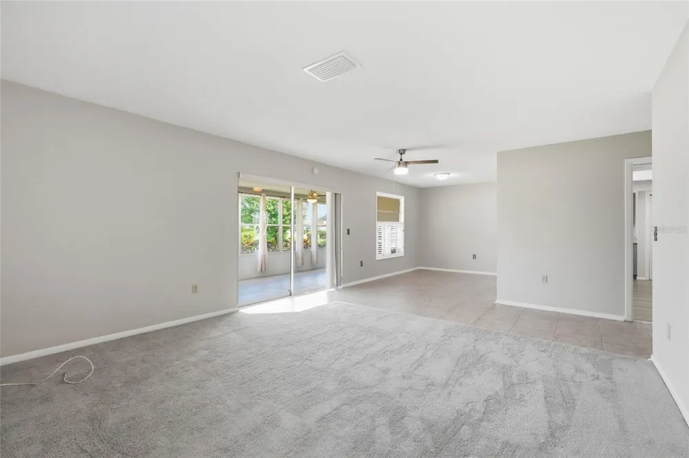 7206 10TH AVENUE W Bradenton, FL 34209