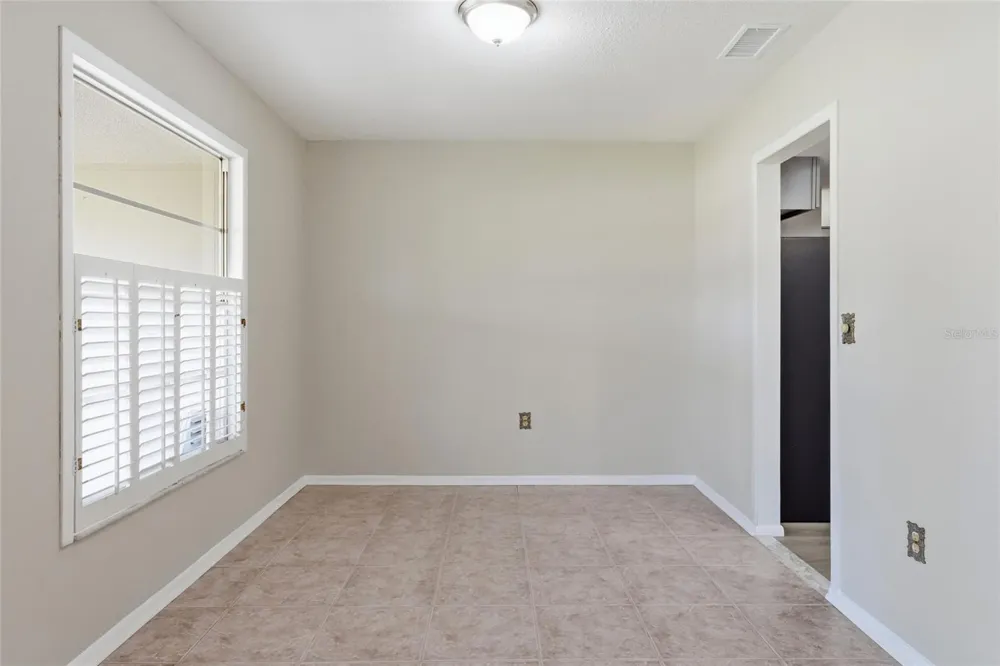 7206 10TH AVENUE W Bradenton, FL 34209