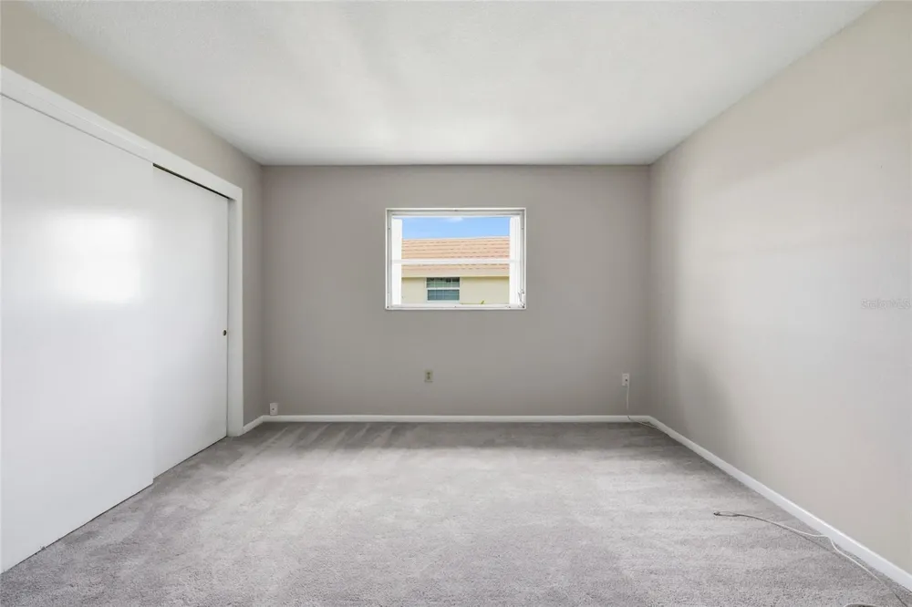 7206 10TH AVENUE W Bradenton, FL 34209