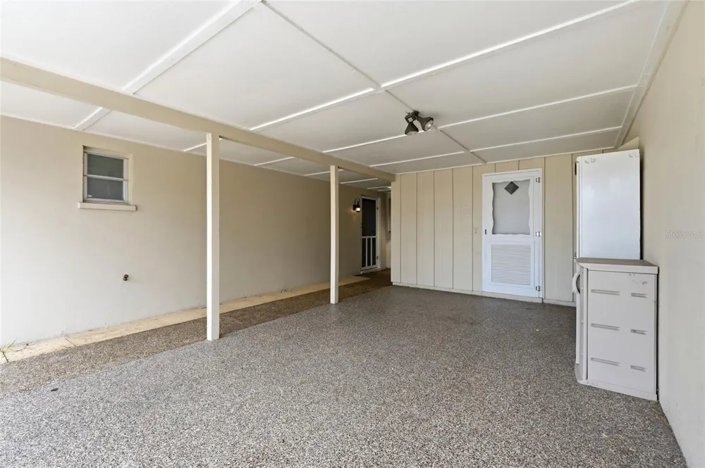7206 10TH AVENUE W Bradenton, FL 34209