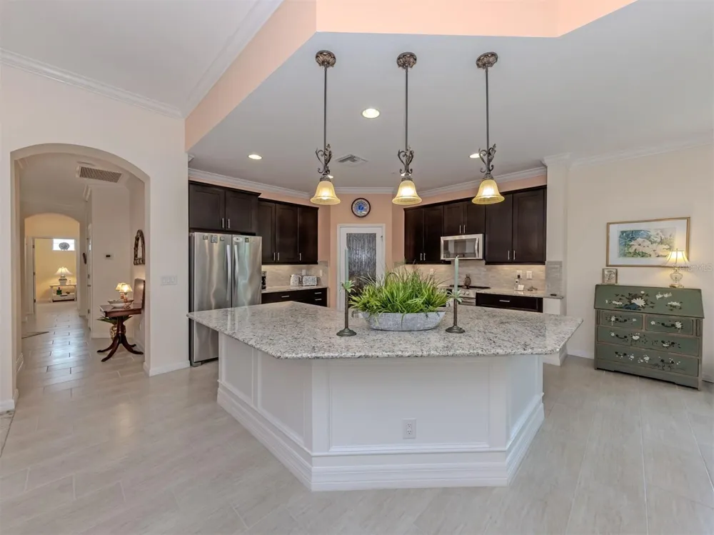 170 BELLA VISTA TERRACE #20C North Venice, FL 34275