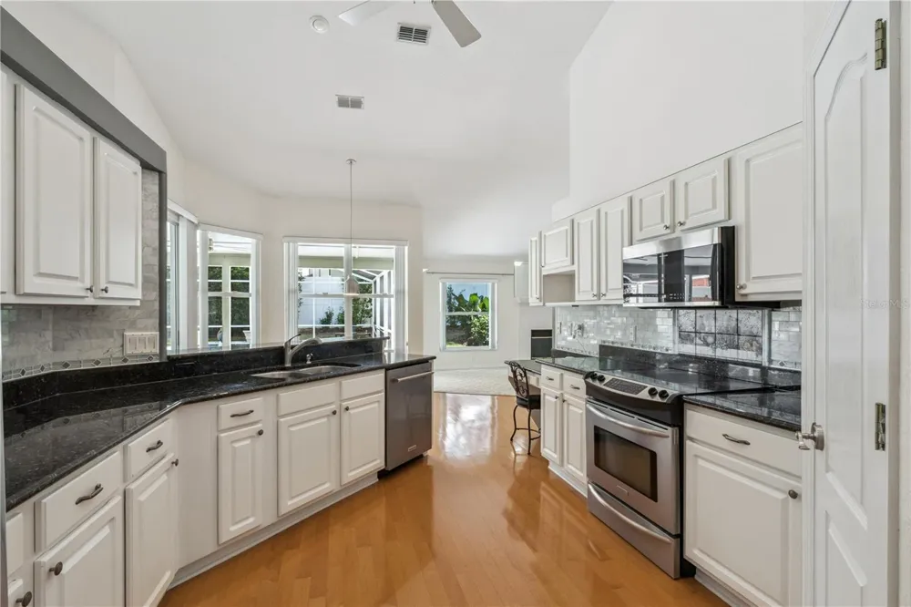 1513 GRASSY RIDGE LANE Apopka, FL 32712