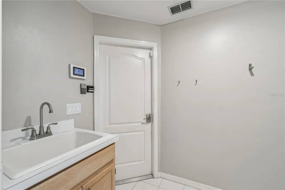 1513 GRASSY RIDGE LANE Apopka, FL 32712