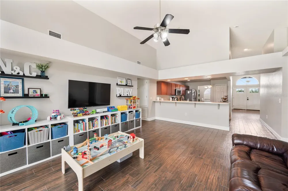 3326 MERLOT DRIVE Lakeland, FL 33811