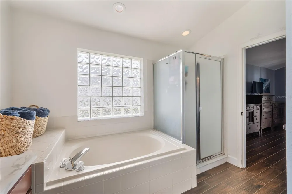 3326 MERLOT DRIVE Lakeland, FL 33811
