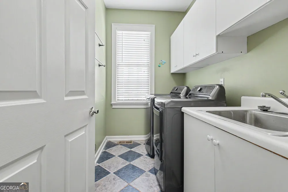 403 Cimaron Park Peachtree City, GA 30269