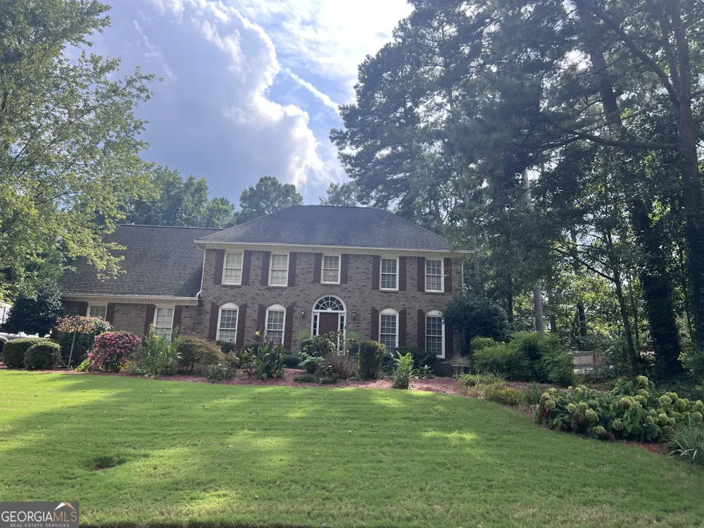 1339 Saint Michaels CT SW Lilburn, GA 30047