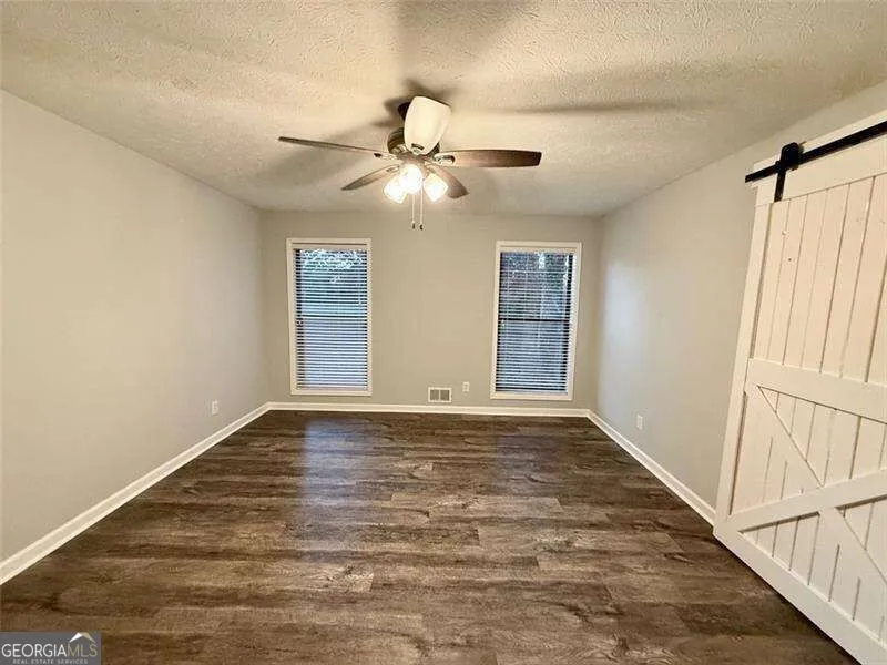 2707 HAWK DR NE Marietta, GA 30066